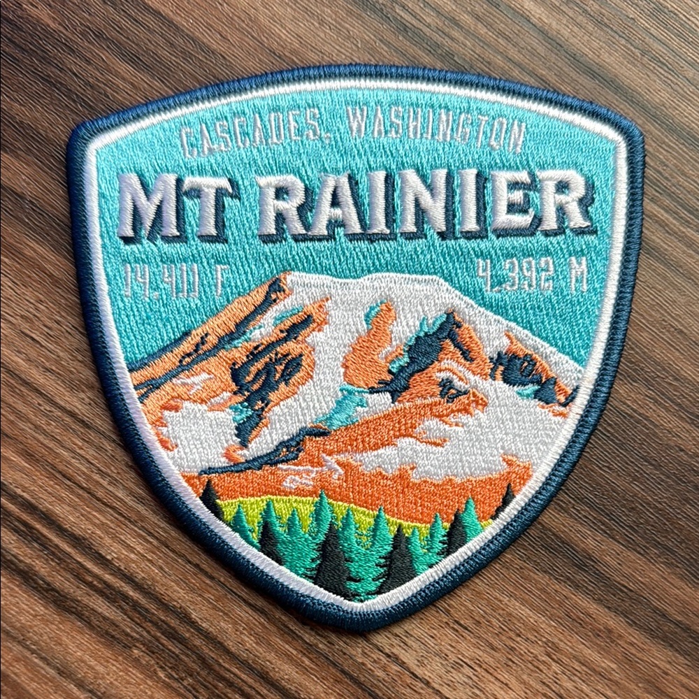 ⚡🖤 FLASH SALE: BOGO⚡ Mt Rainier Embroidered Patch